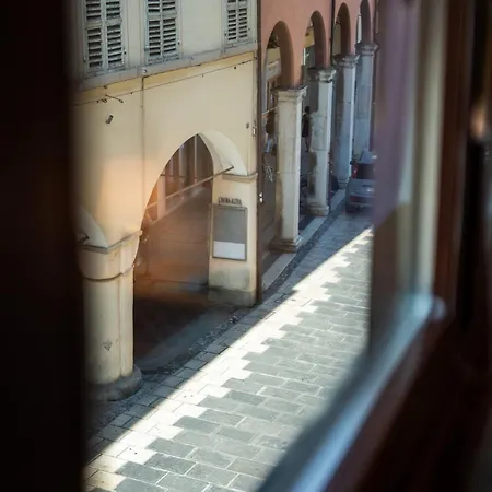 Lhe Les Trois Merveilles Rosé Charles Apartamento *