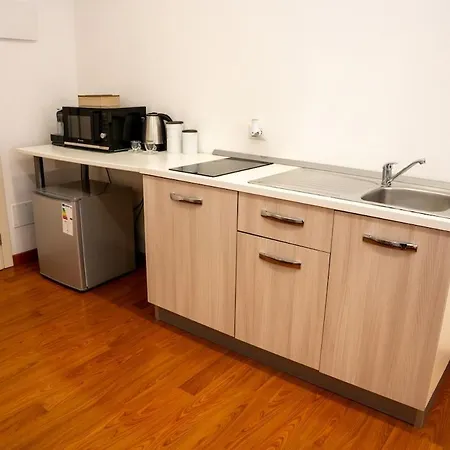 Lhe Les Trois Merveilles Rose Charles Cesena